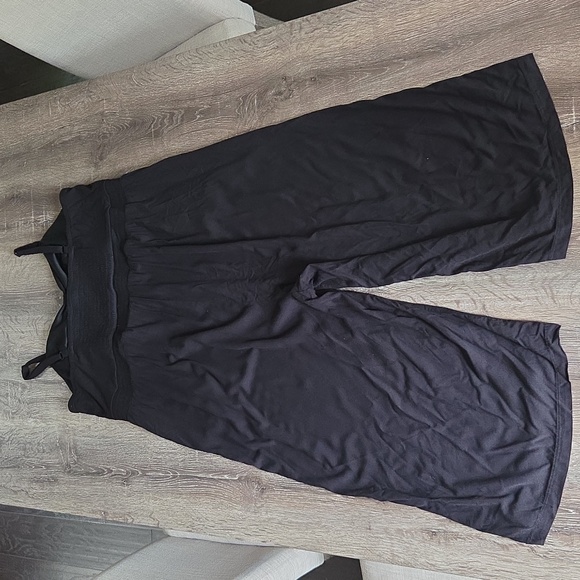 Torrid Challis Culotte Jumpsuit Black Sleeveless Jersey Knit Size 3 3X - Picture 8 of 9